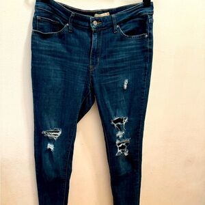 Levi’s 711 Skinny Distressed Jeans | Size 30 | Excellent Condition